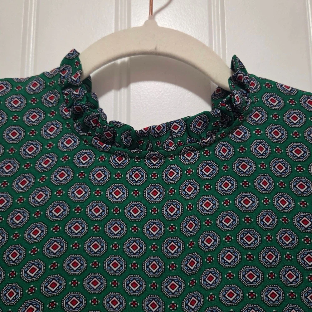 Maison dAmelie Paris Green Geometric Print Mock Neck Ruffle Blouse Long Sleeve M - Picture 3 of 9